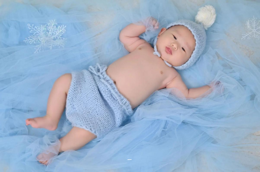 桦甸摸孕妇肚子沾喜气